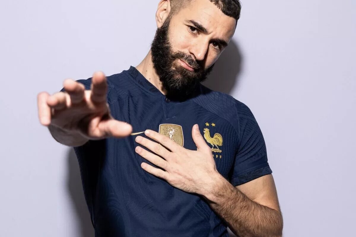 Karim Benzema posing for a photo