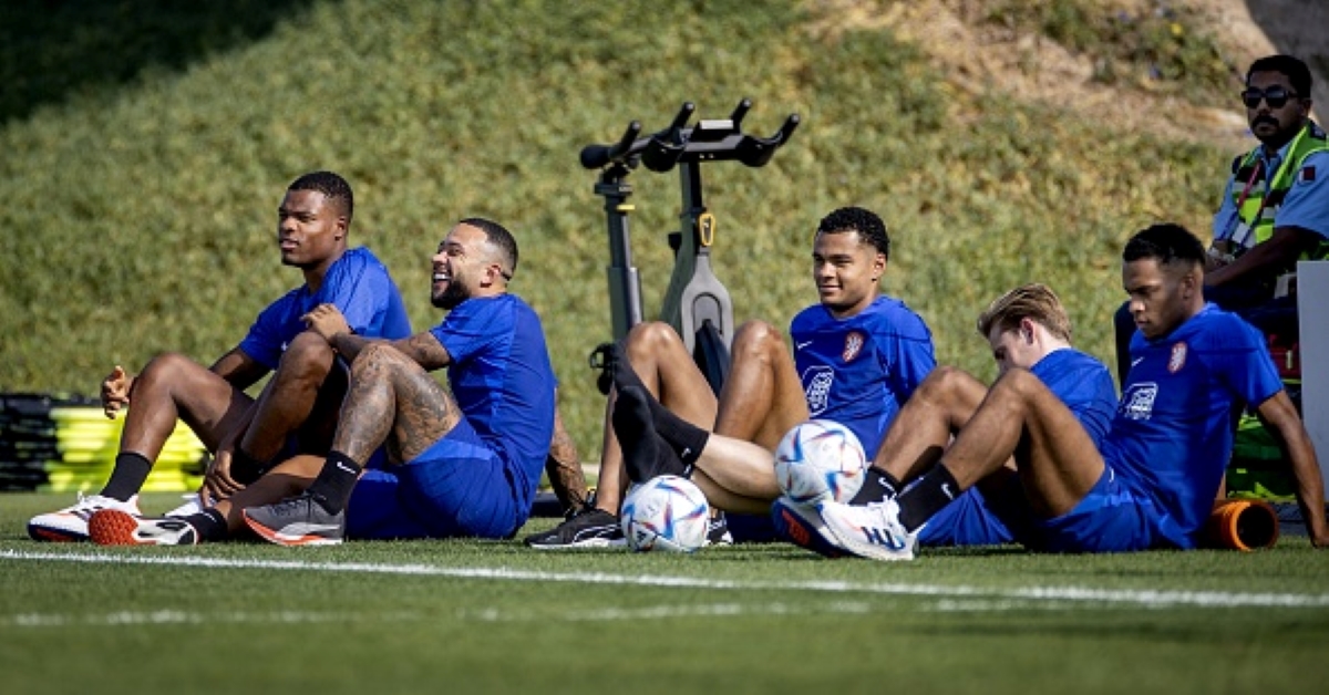 Netherlands World Cup players relaxing