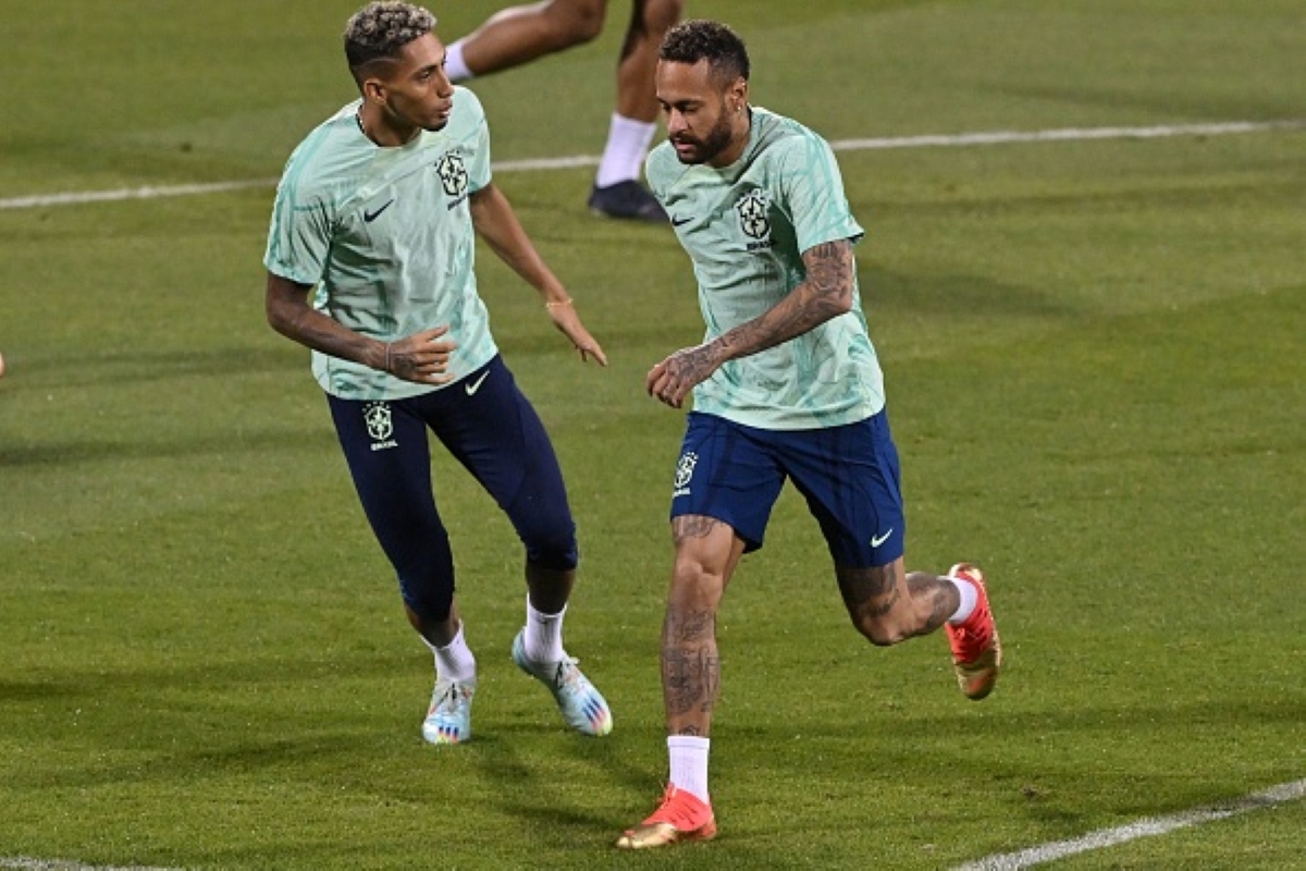 Raphinha and Neymar pictured in training before playing in Brazil vs South Korea