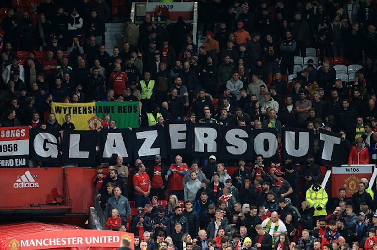 Manchester United sale wanted by fans who display "Glazers Out" banner at Old Trafford