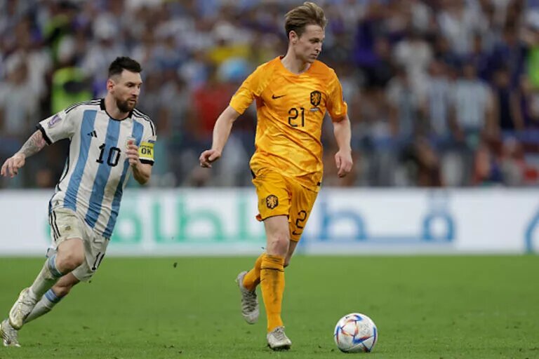 Manchester United double swoop plans include Frenkie de Jong (pictured playing for the Netherlands) and Jude Bellingham