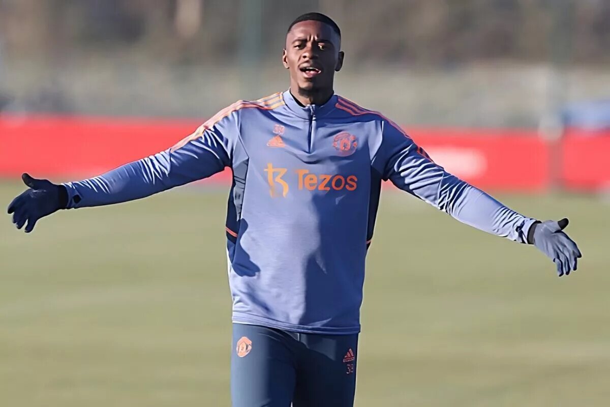 Manchester United Defender