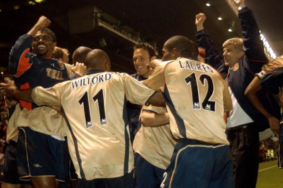 Arsenal’s French Manager Arsene Wenger Wins With Arsenal in 2002 as One of Arsenal’s Five Finest Title Run-Ins