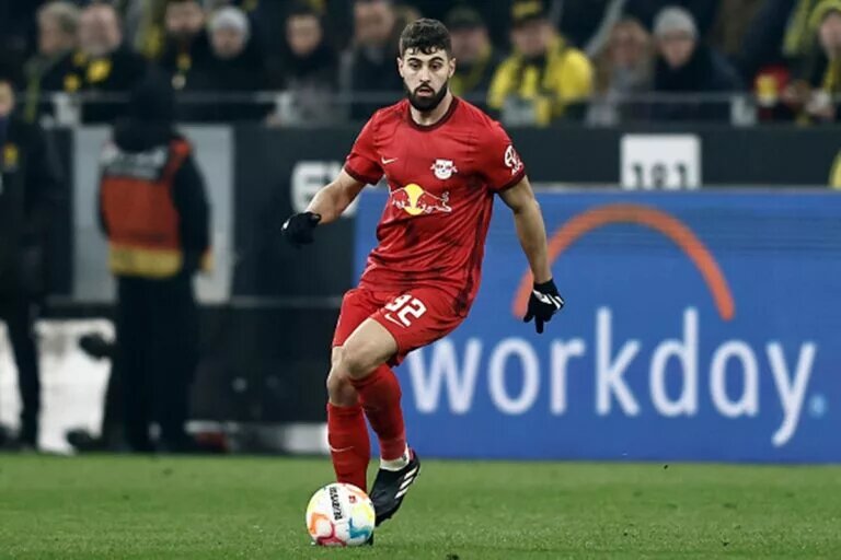 Josko Gvardiol on the ball