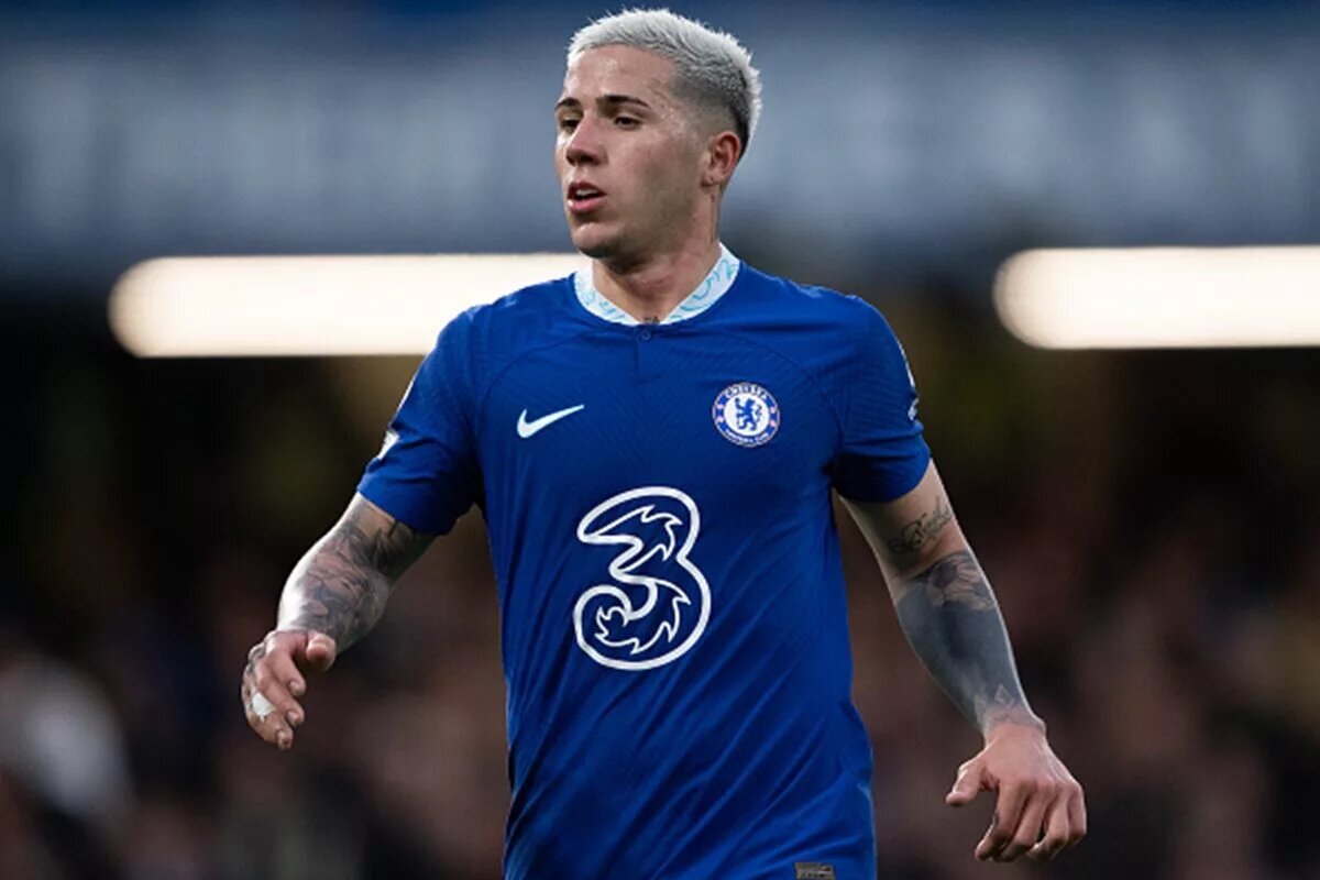 Confirmed Chelsea Lineup - image of Enzo Fernandez on the pitch