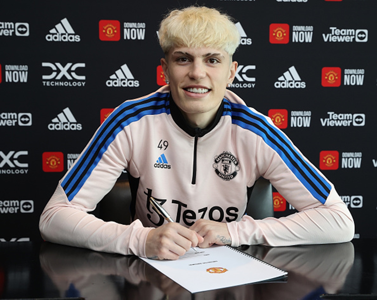 Alejandro Garnacho Signs New Five-year Contract With Manchester United