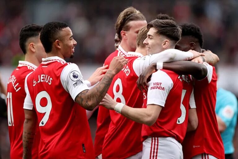 Kieran Tierney and teammates celebrate a goal