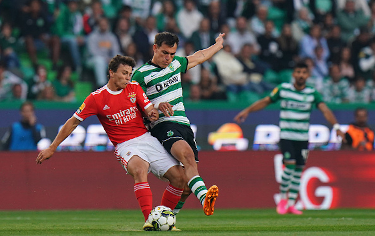 Sporting CP midfielder Manuel Ugarte playing against Benfica