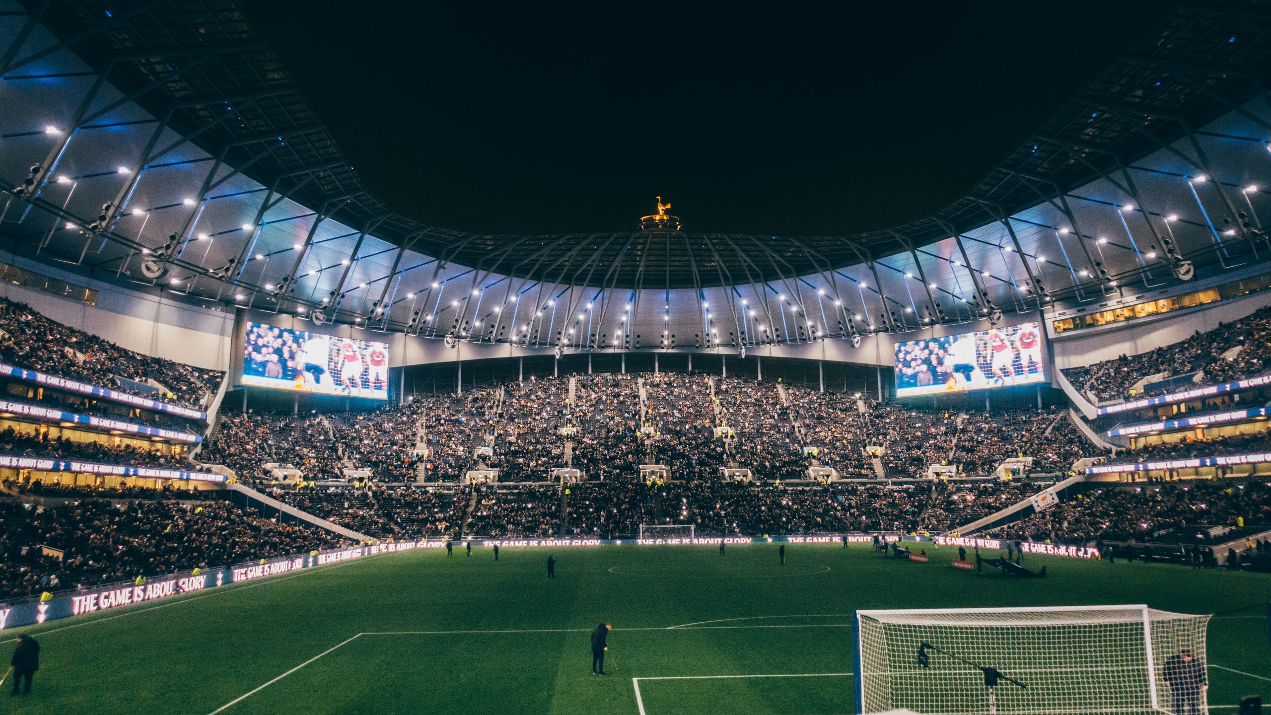 Tottenham Hotspur Stadium at night