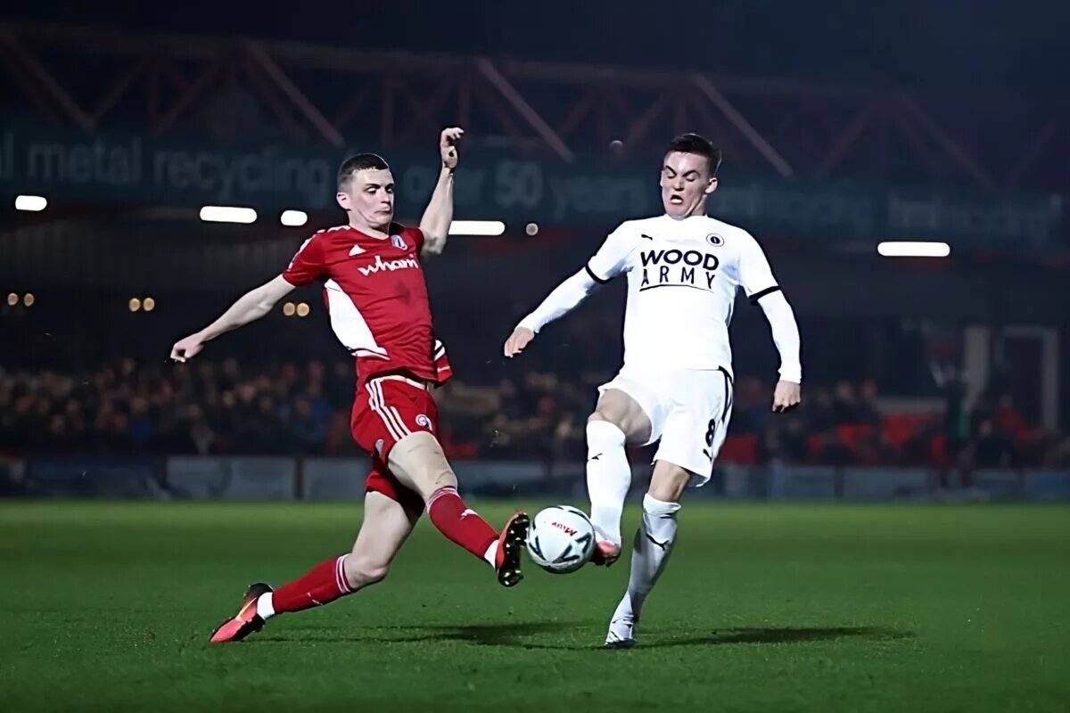 Doncaster Rovers Sign Midfielder