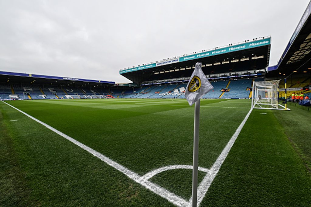 Leeds United: San Francisco 49ers spotted selling Leeds tops in