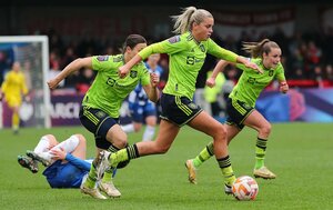 Alessia Russo and her teammates charge forward after gaining posession