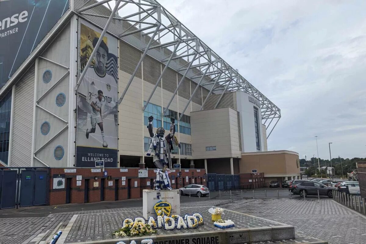 Leeds United ground with Billy Bremner statue