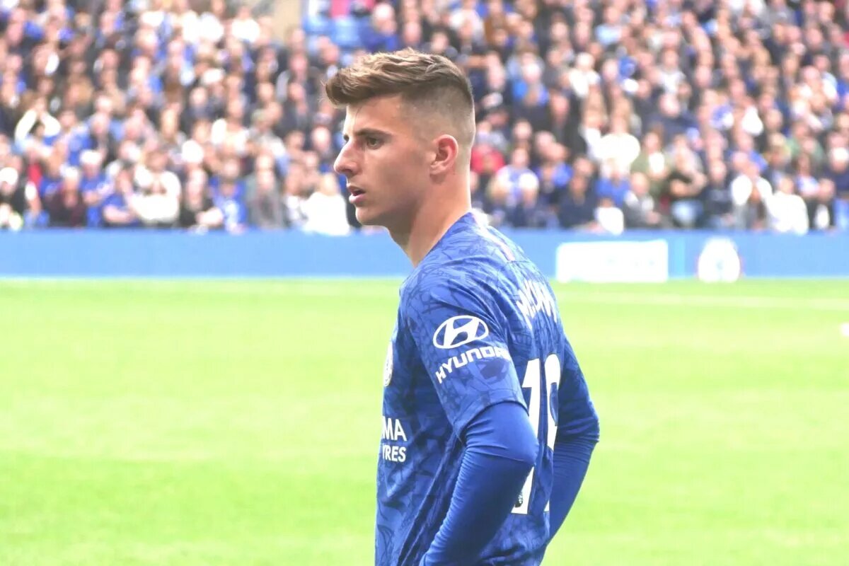 Mason Mount, moving from Chelsea to Manchester United