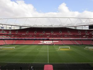 Stade d'Arsenal aux Emirats – L'équipe de Mikel Arteta amènera-t-elle Aymeric Laporte de Manchester City aux Emirats ?
