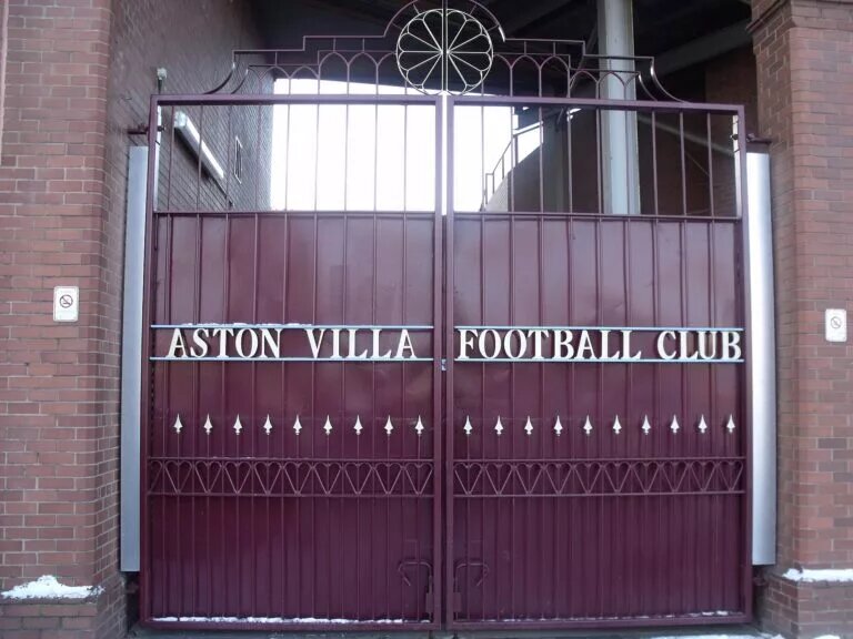 Aston Villa Lenglet