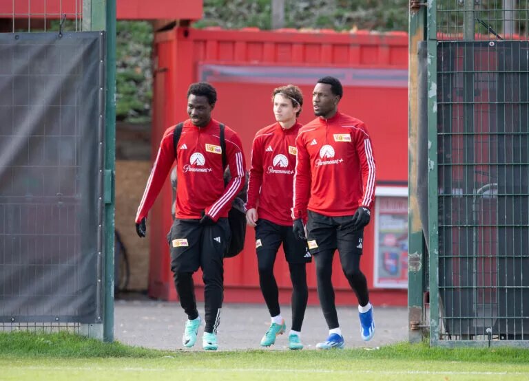 Union Berlin players arriving for training