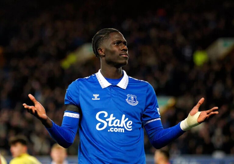 Arsenal are in the market for a midfielder and Everton's Amadou Onana is a name being considered.