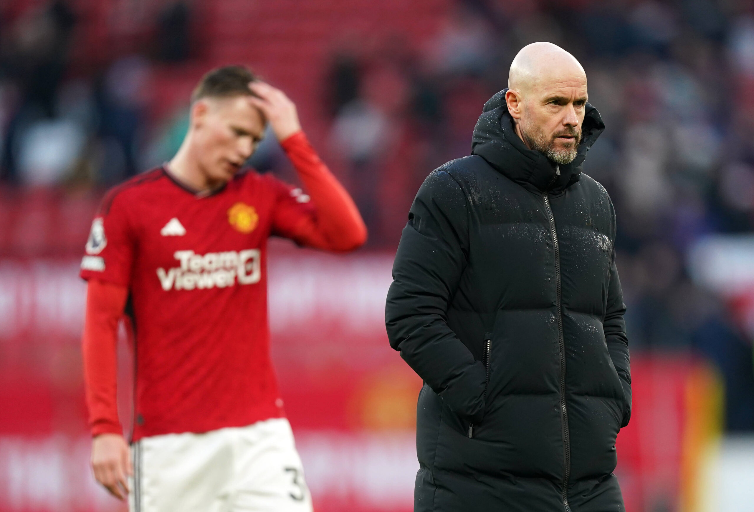 Fulham 2-1 Manchester United: Erik ten Hag walks off the pitch after defeat at Old Trafford