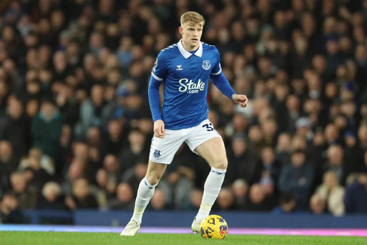 Manchester United are monitoring Everton's Jarrad Branthwaite