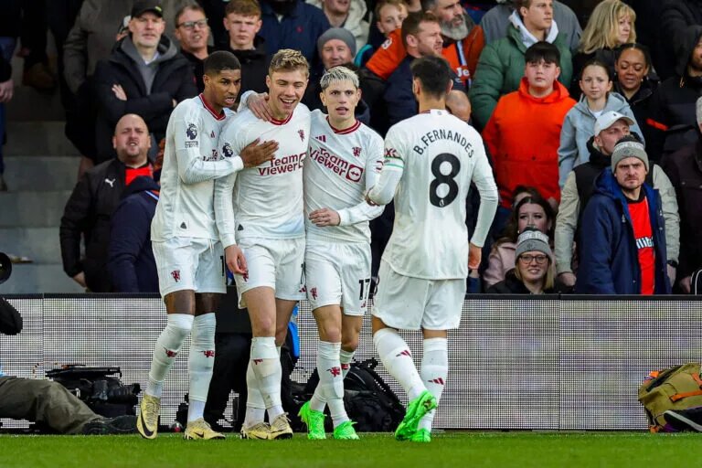 Manchester United Key Takeaways: Hojlund celebrates with teammates