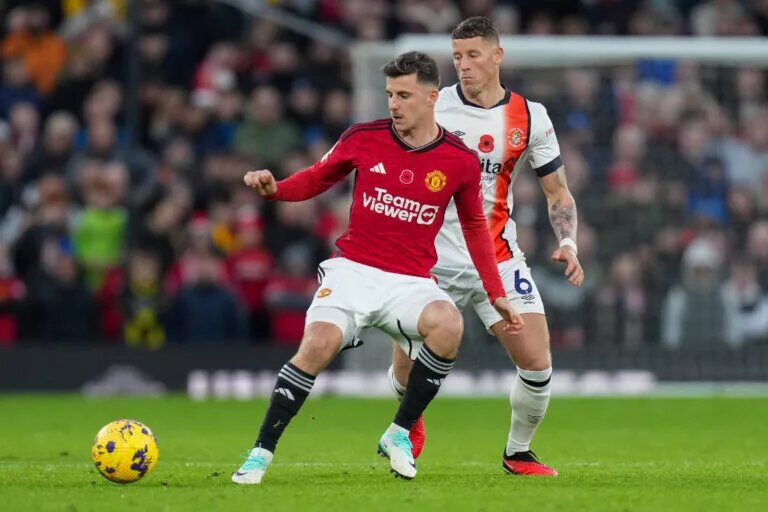 Manchester United Legend Hits Out at Ruben Amorim’s Tactics