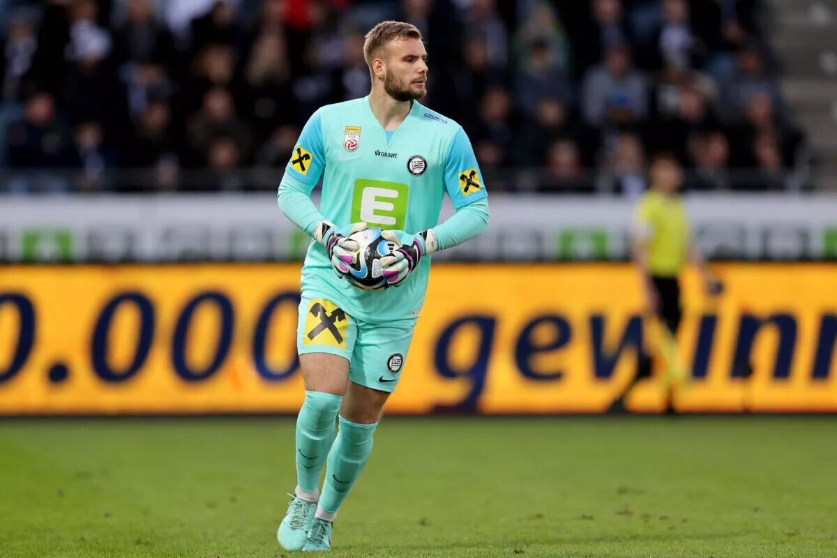 Vitezslav Jaros Set To Solve Liverpool Summer Transfer Problem