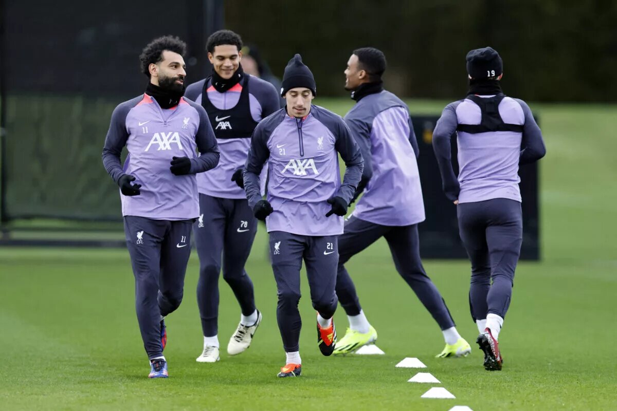 Mohamed Salah, Jarell Quansah, Kostas Tsimikas, Harvey Elliot, and Ryan Gravenberch in training.