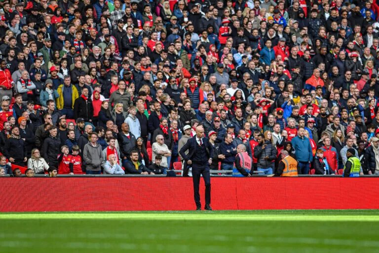 Manchester United Add Premier League 'Veteran' to Transfer List After Huge Injury Blow