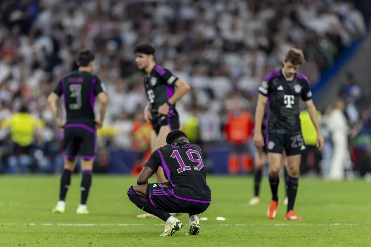Bayern Munich players react to crushing defeat in Madrid