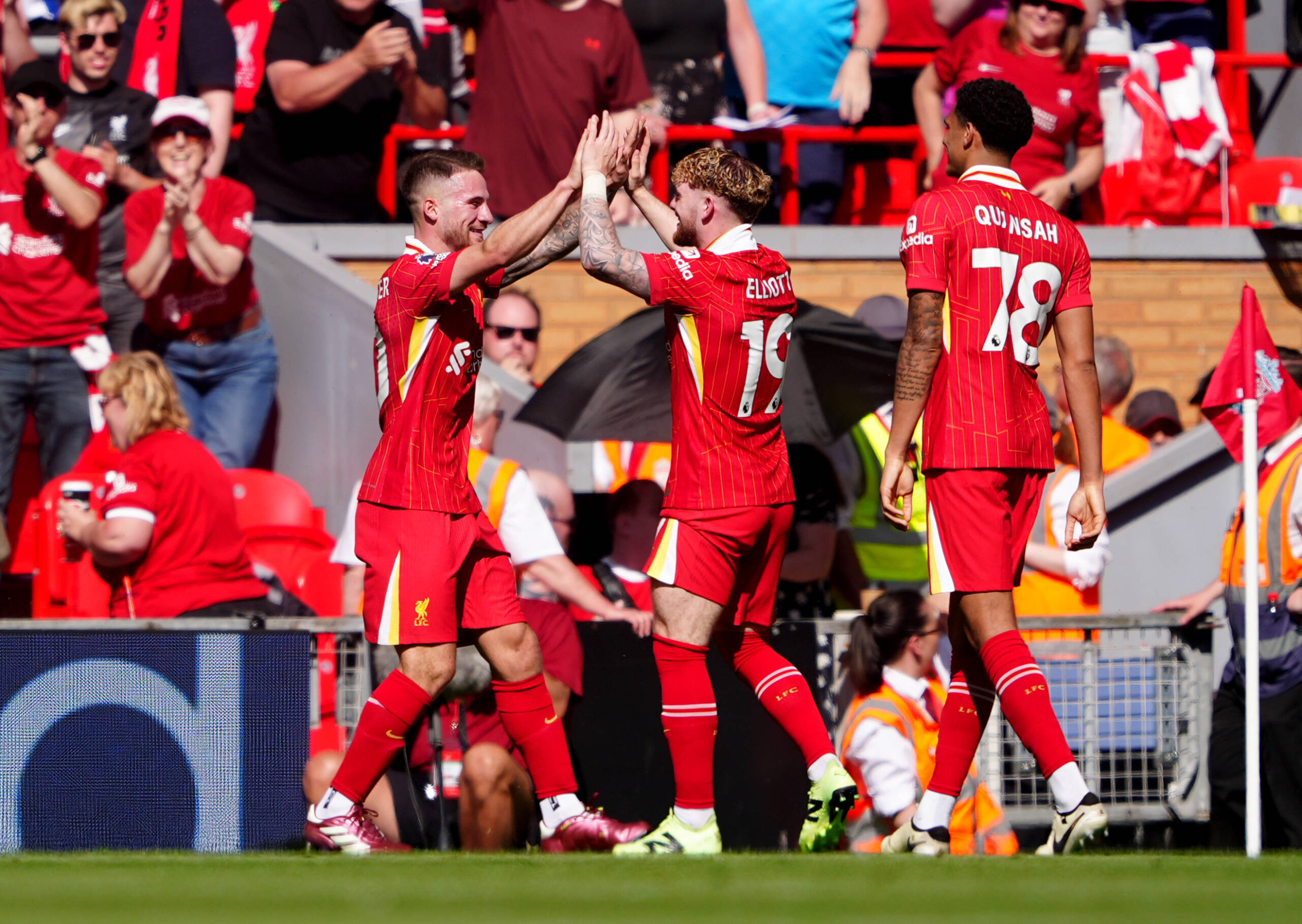 Harvey Elliott and Alexis Mac Allister celebrate opening goal