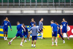 Netherlands football team training during Euros