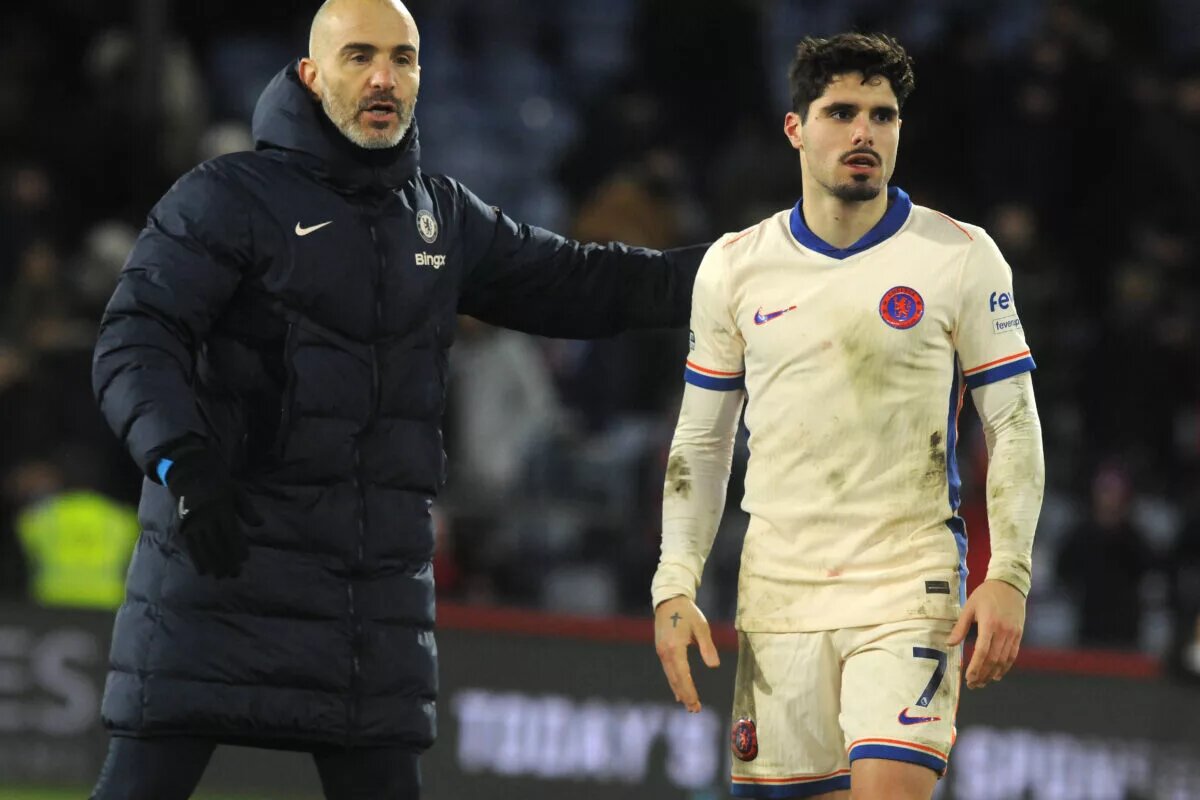 Chelsea vs Wolves confirmed lineups - image of Enzo Maresca with Pedro Neto