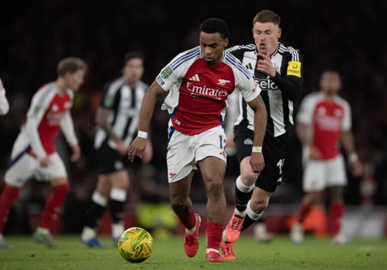 Jurrien Timber dribbles past Harvey Barnes