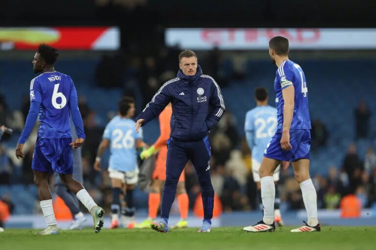 Leicester Predicted Lineup - Squad leaving the field following defeat