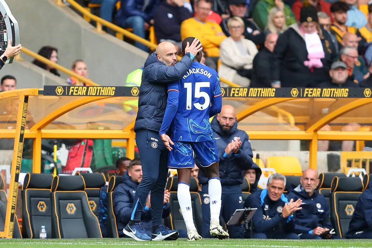 What Striker should Chelsea Sign - image of Enzo Maresca with Nicolas Jackson