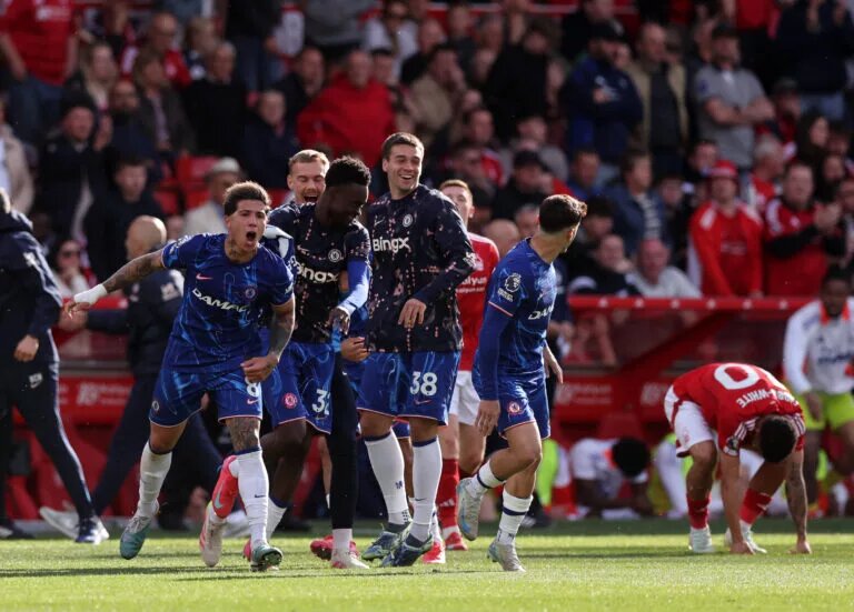 Chelsea vs Tottenham Confirmed Lineups - image of celebrations at final whistle