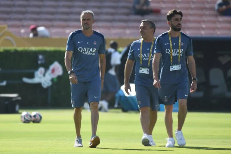 PSG vs Liverpool confirmed lineups - image of Luis Enrique at training