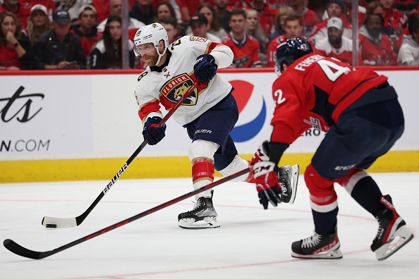 Claude Giroux Helps Florida Panthers Advance to Second Round