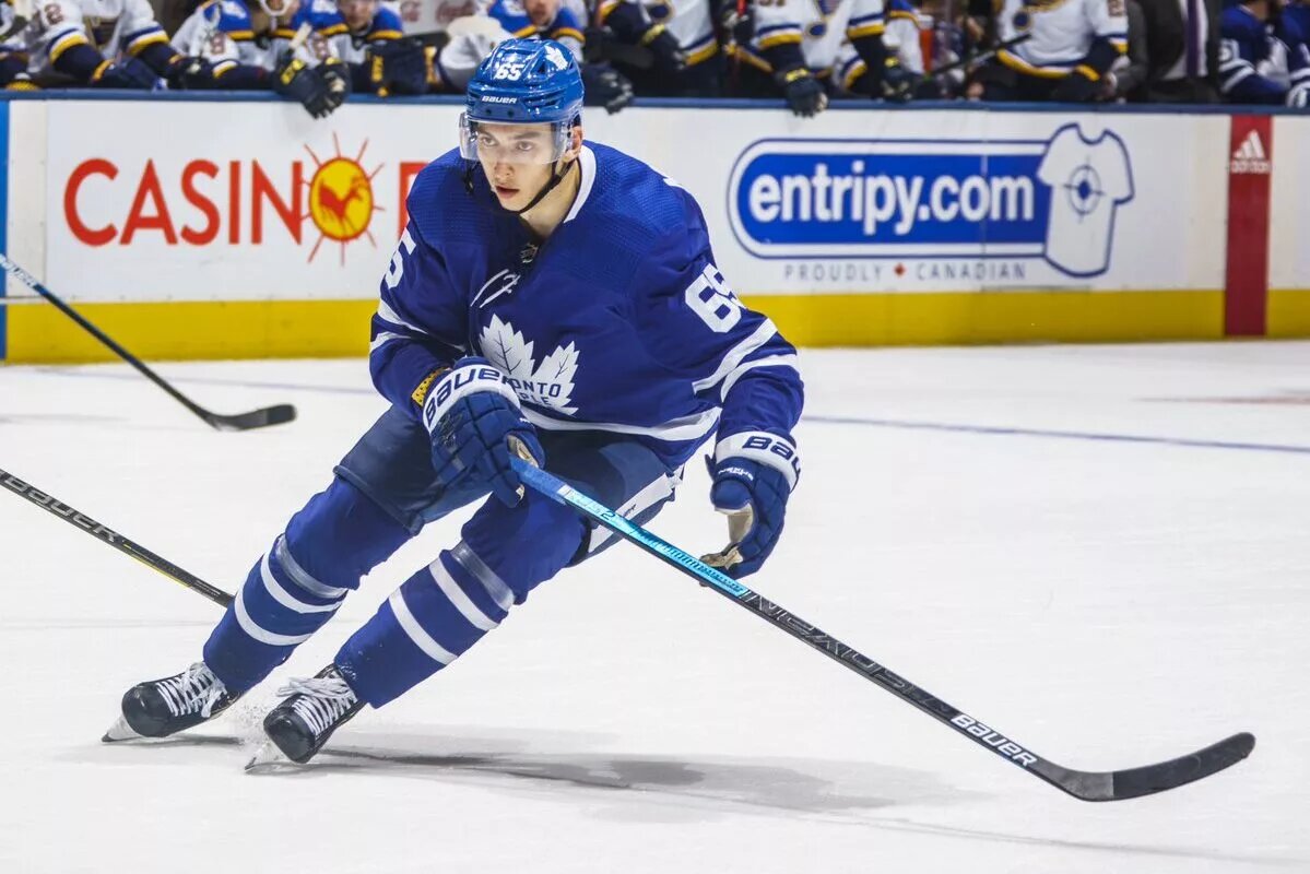 Vancouver Canucks Signing Ilya Mikheyev