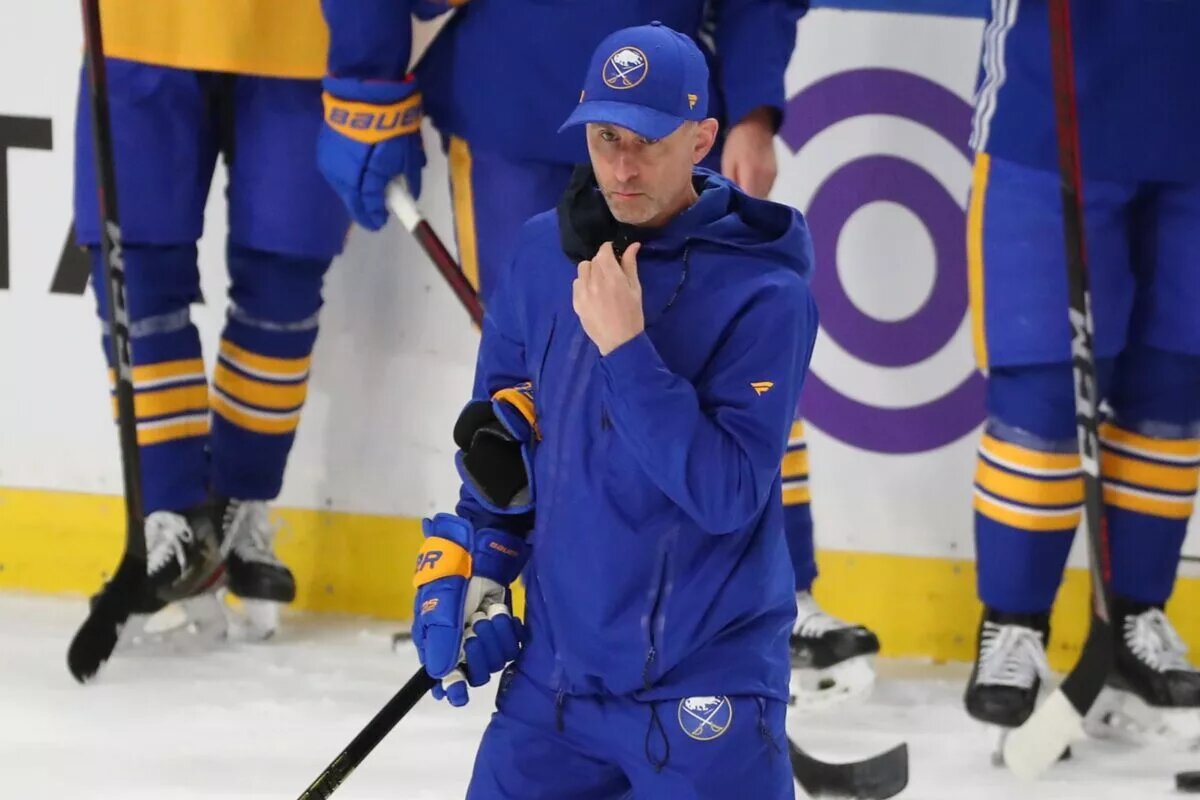 Head coach Don Granato