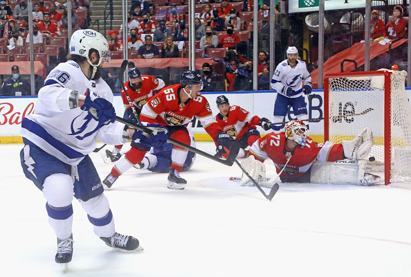 Bishop shines, Lightning eliminate Red Wings in 5 games