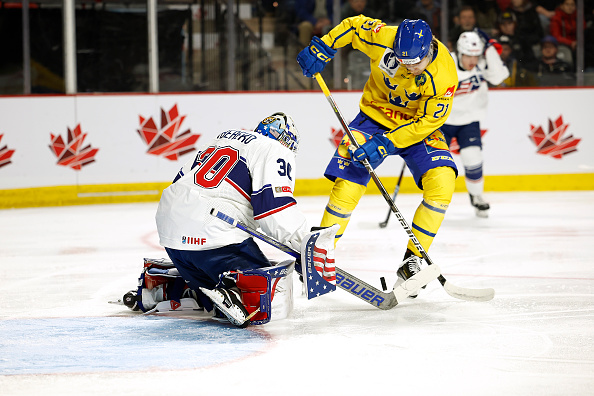 World junior hockey: Canada defeats Sweden 5-1