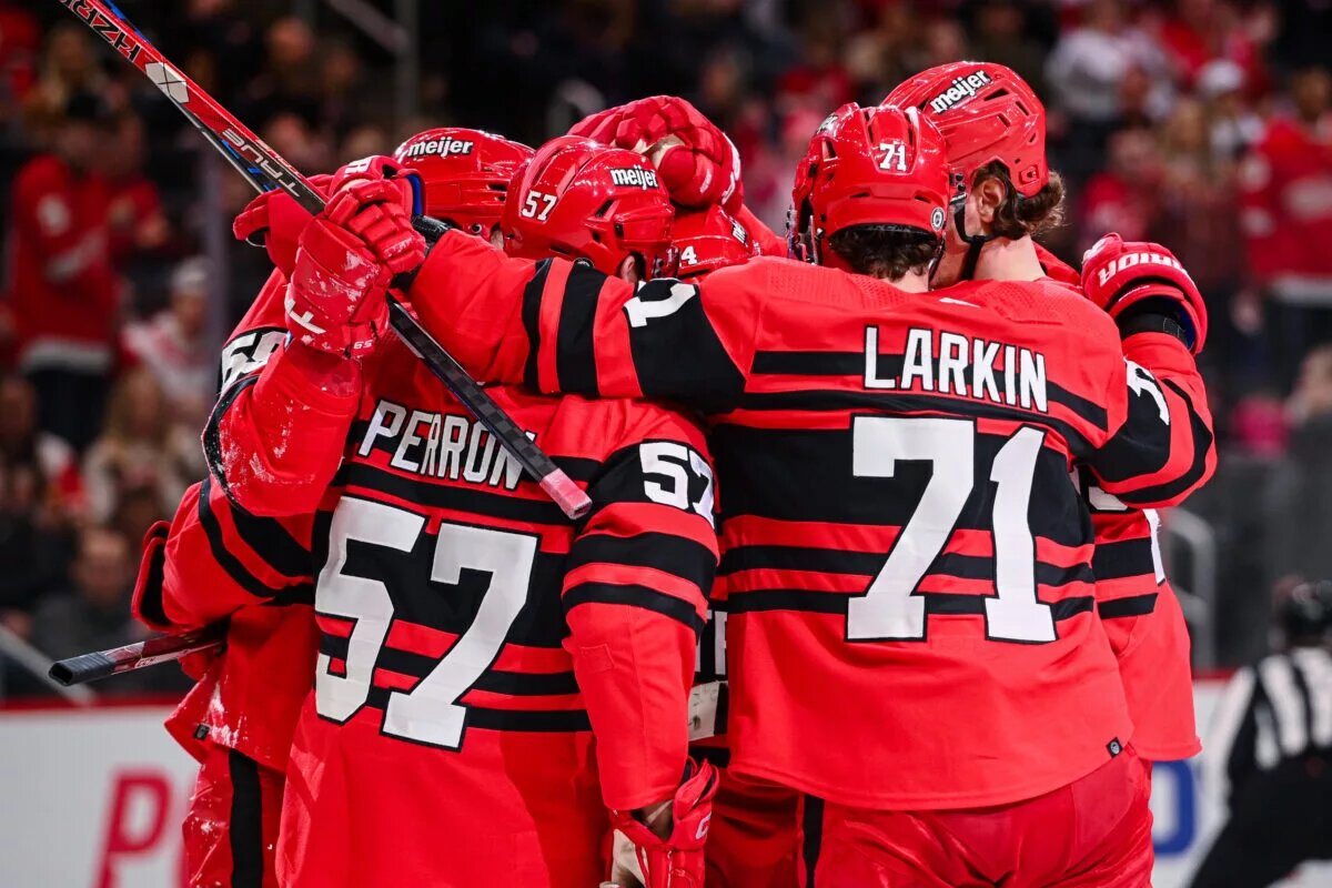 Dylan Larkin contract