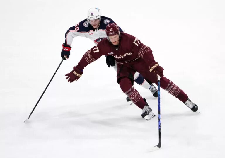 Nick Bjugstad Traded by Arizona Coyotes