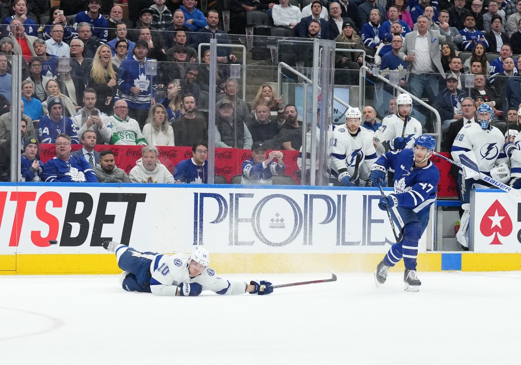 No Sweeps: New Jersey Devils Rose Above Tampa Bay Lightning in 5-2 Game 3  Victory - All About The Jersey