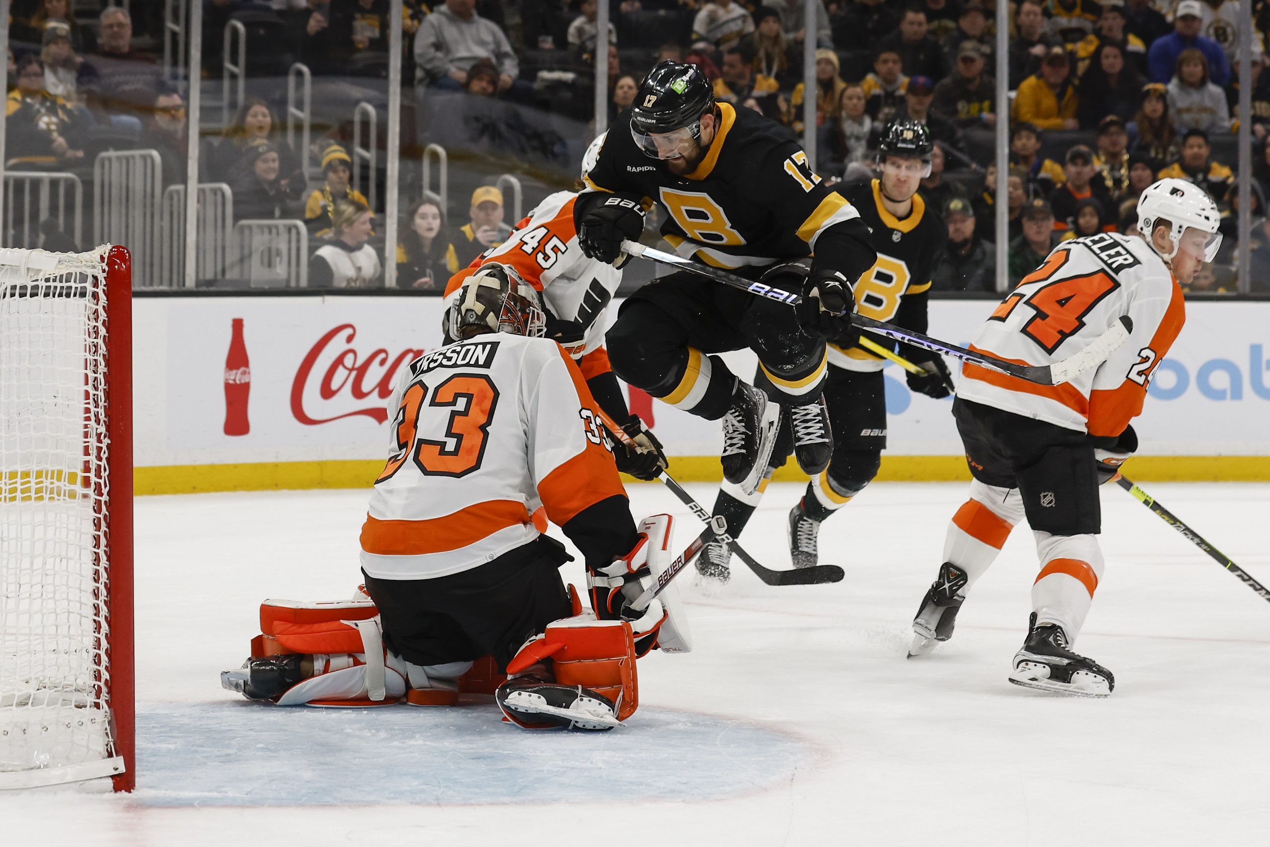 Bruins break NHL single-season wins record by beating Flyers