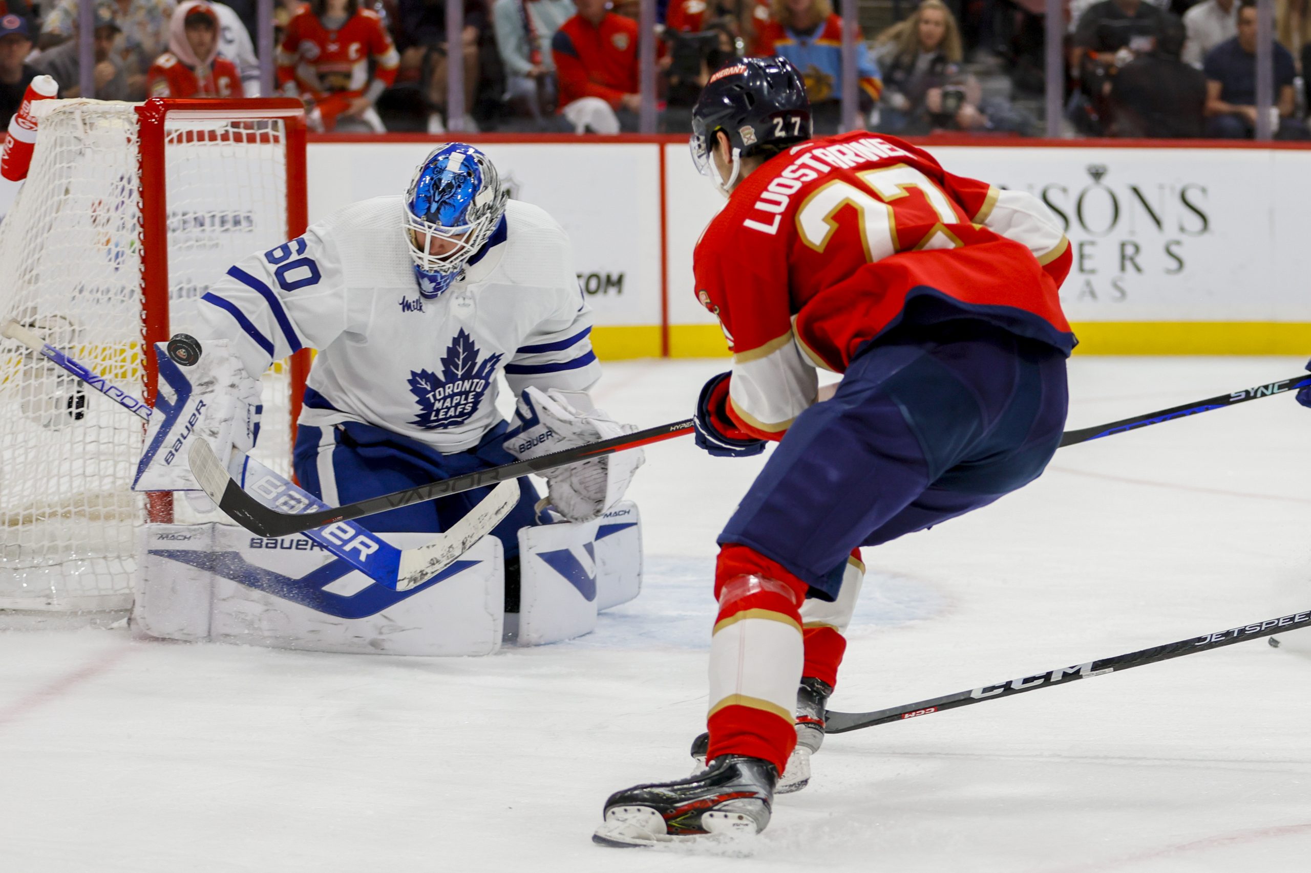 Tampa Bay Lightning Square Off with Toronto Maple Leafs in the