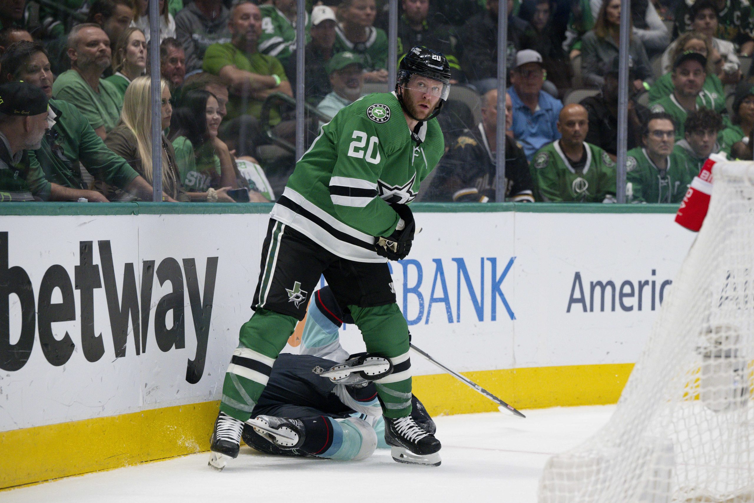 Stars' Ryan Suter listed among top potential NHL buyout candidates