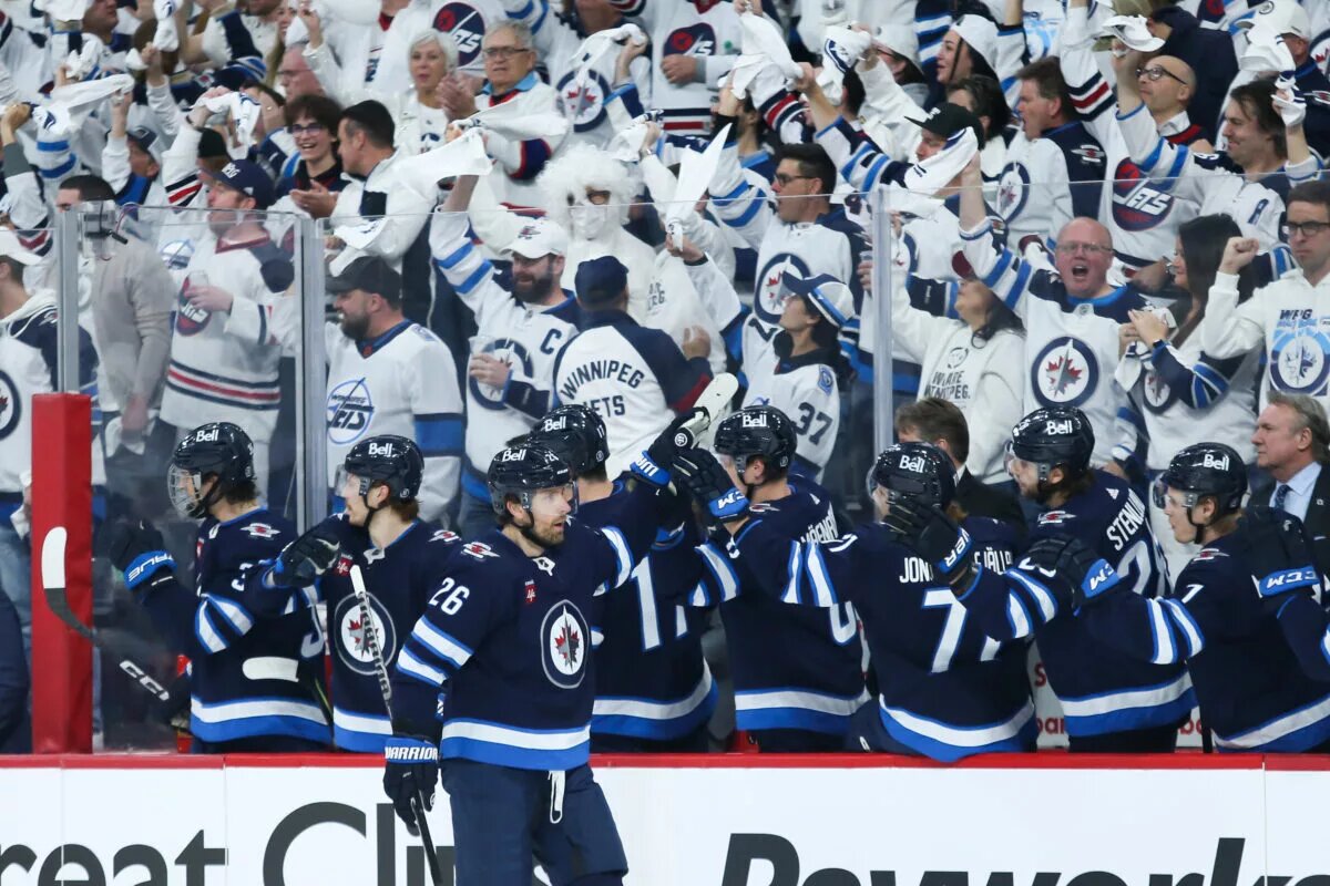 Blake Wheeler Retires